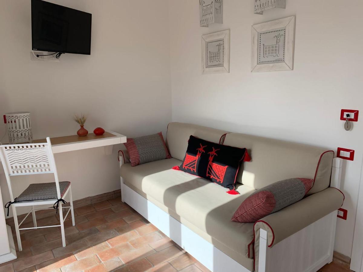 Rooms Apartaments Santa Teresa คาโป เทสตา ภายนอก รูปภาพ