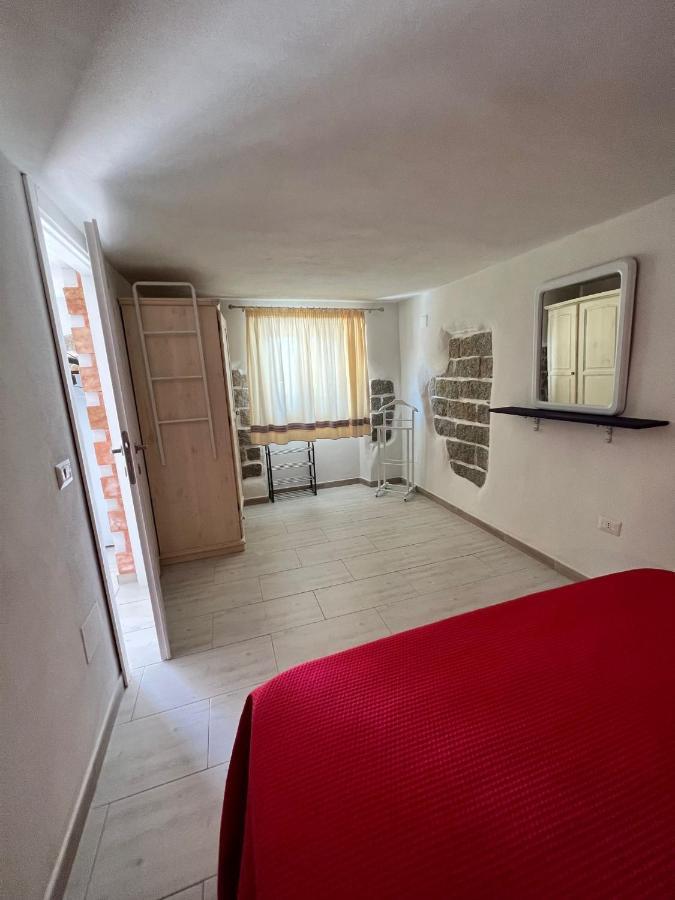 Rooms Apartaments Santa Teresa คาโป เทสตา ภายนอก รูปภาพ