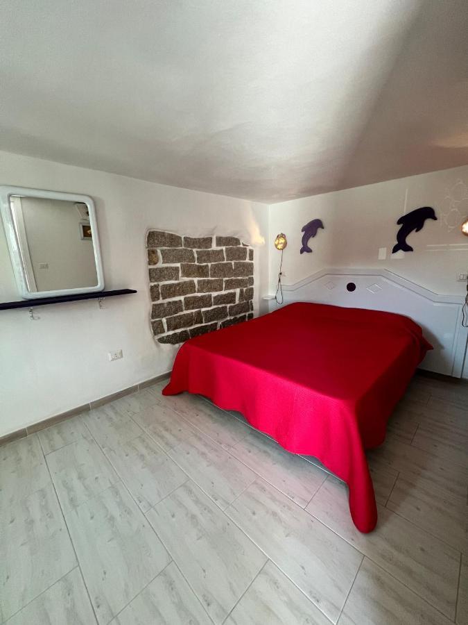 Rooms Apartaments Santa Teresa คาโป เทสตา ภายนอก รูปภาพ