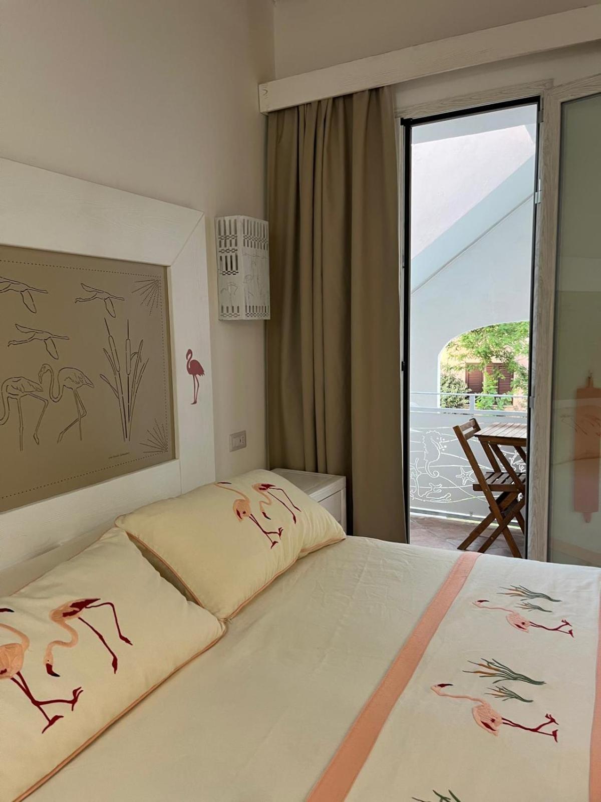 Rooms Apartaments Santa Teresa คาโป เทสตา ภายนอก รูปภาพ