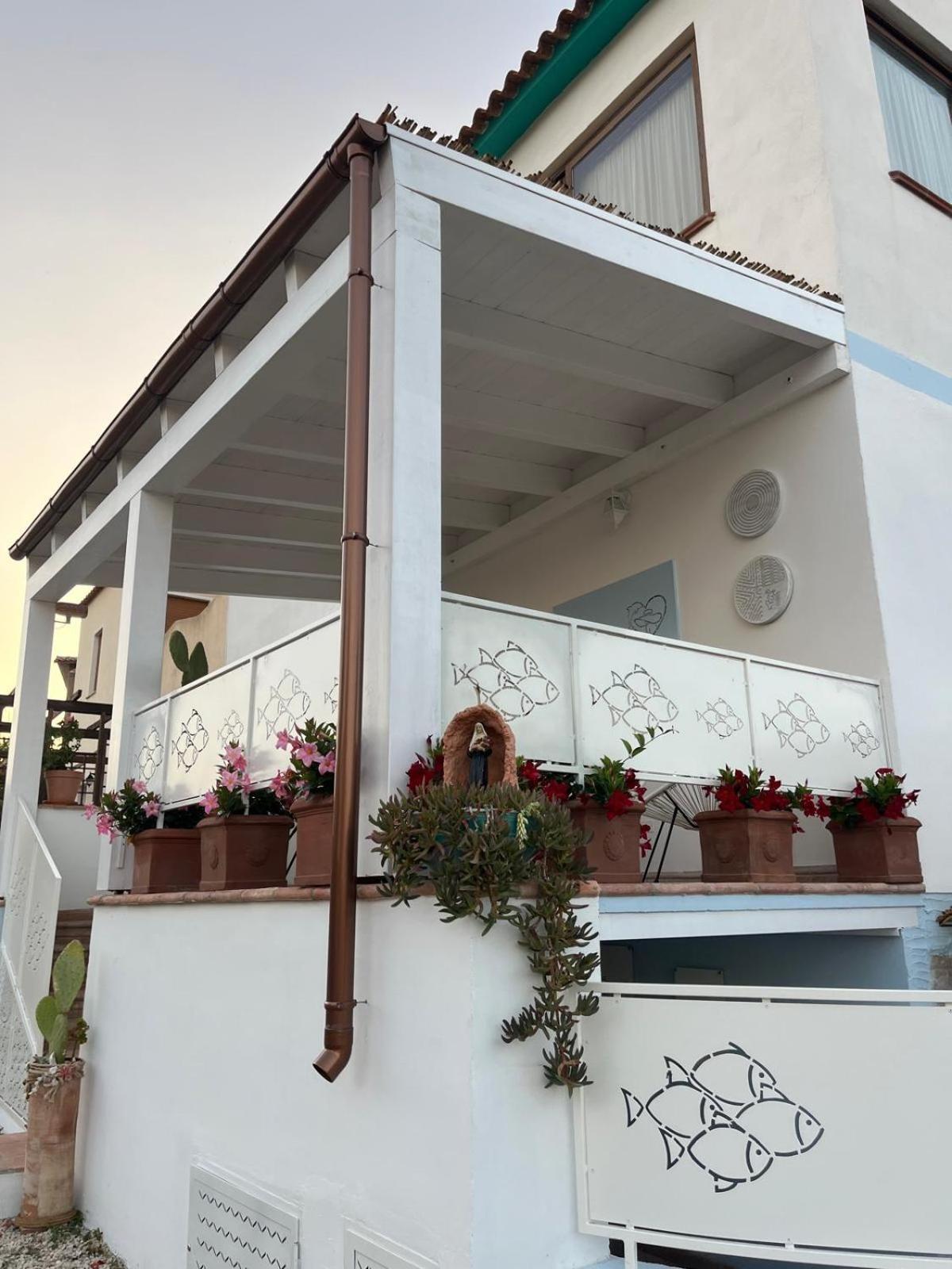 Rooms Apartaments Santa Teresa คาโป เทสตา ภายนอก รูปภาพ